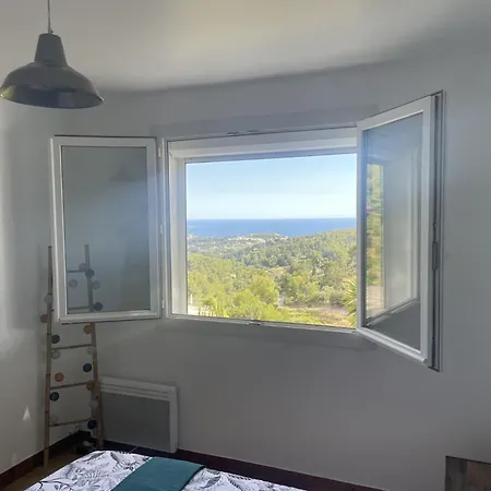 Holiday home Villa Tres Calme , Vue Mer Panoramique La Cadiere-d'Azur